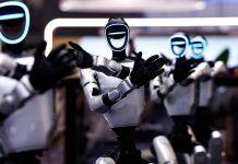 Robots hacen acrobacias y tocan el piano en la Conferencia Mundial de Robótica 2026