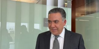 Enrique Inzunza reaparece en el Senado tras cuatro meses de ausencia y afirma: “Soy inocente”