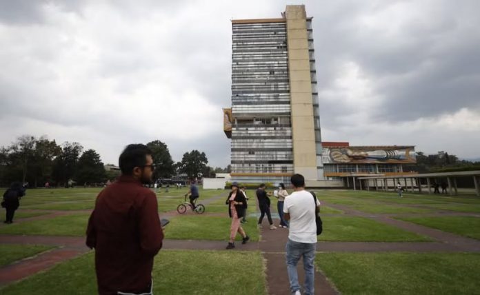 Y UNAM