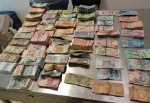 Detienen a sujeto con casi 2 millones de pesos en 14 divisas en el Aeropuerto de Cancún; dólares, euros y libras, entre ellas