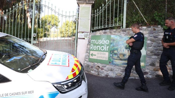 renoir-afp-022858