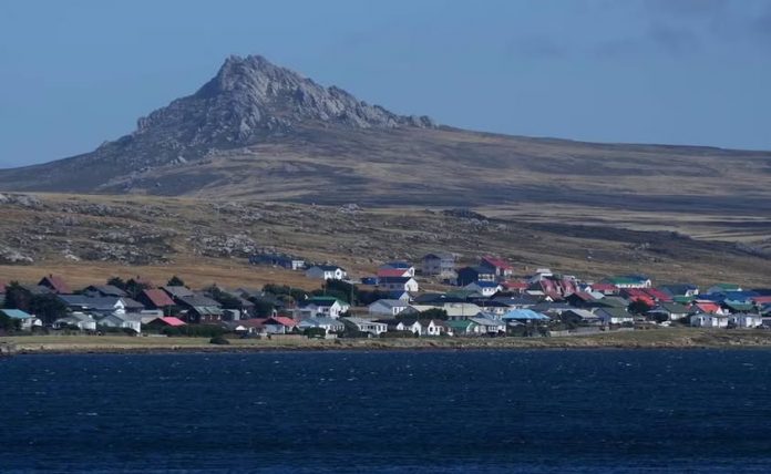 Y ISLAS MALVINAS