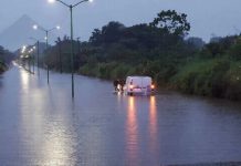 Rayo mata a un menor de edad y deja heridos a otros dos campesinos mientras trabajaban en Veracruz