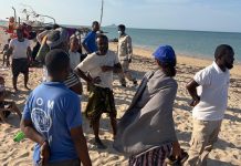 Yemen: combates desplazan a más de 100 mil personas y elevan tensión en Bab el Mandeb
