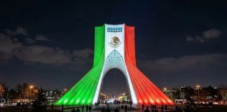 Irán se une a festejos patrios; ilumina la Torre Azadi por aniversario de la Independencia de México