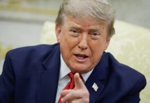 Trump califica a prensa crítica como amenaza a la seguridad nacional, tras demanda de medios