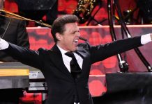 Denuncian campaña de Coca-Cola con Luis Miguel ante Cofepris
