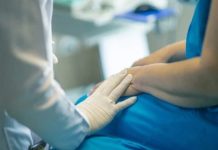 Cofepris alerta por famoso tratamiento estético vendido en redes sociales; podría poner en riesgo la salud