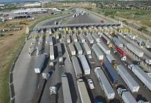 Apagón en Puente del Comercio Mundial provoca largas filas en Laredo