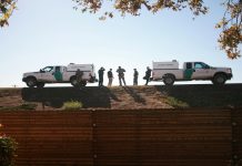 ICE prepara un nuevo método para detener migrantes: camionetas llegarían a sus operativos