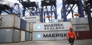 México aumenta sus exportaciones 40.4% en agosto y alcanza superávit comercial