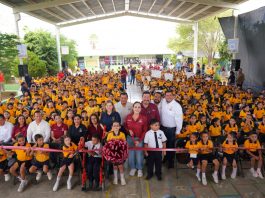 Entrega Alcaldesa obras en tres planteles educativos de Nuevo Laredo