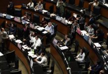 Senado aprueba en lo general reforma contra doble nacionalidad; continúa discusión de sobre reservas