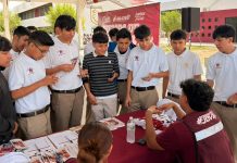 IMJUVE lleva la Brigada Contacto Joven a la Preparatoria Manuel Gómez Morín