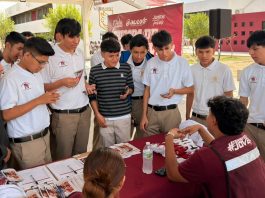 IMJUVE lleva la Brigada Contacto Joven a la Preparatoria Manuel Gómez Morín