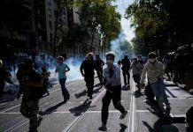 Protestas estudiantiles se propagan en Francia en demanda de mejores condiciones en educación