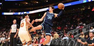 Karim López da el primer paso en la NBA: así fue su debut con los Grizzlies en la pretemporada 2026
