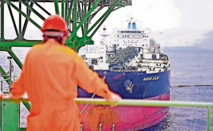 México cancela envíos de crudo a Cuba por sanciones de EEUU; pretende evitar aranceles de Trump