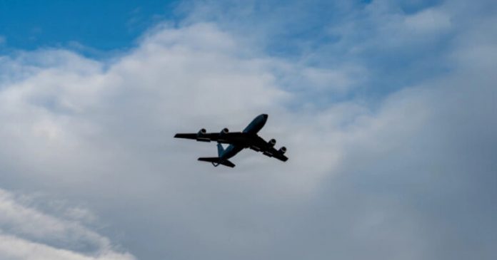 Avión de la Fuerza Aérea de Nigeria se estrella; reportan 32 muertos