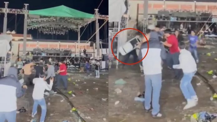 ¡Hasta con las sillas! Fiesta patronal termina en riña San Francisco Altepexi, Puebla | VIDEO