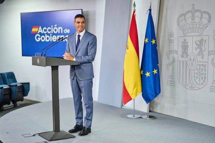 España aprueba medidas urgentes ante crisis de vivienda; responde a protesta violenta en Barcelona