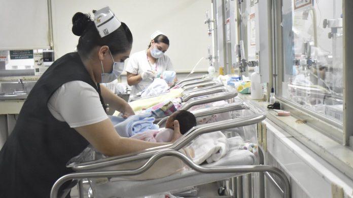 Revisará IMSS sus unidades neonatales tras muertes de bebés