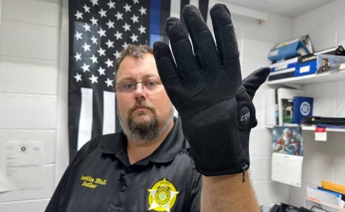 Guantes eléctricos comprados por ICE causan dolor intenso, revela estudio del Ejército; autoridades lo sabían y aún así los compraron