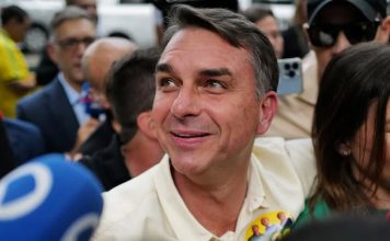 Flávio Bolsonaro suma el apoyo de candidato conservador que obtuvo el 2.18% de los votos; “¡Lula, usted robó el futuro de Brasil!”