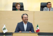 Diputado de Puebla rinde su informe ante “parlamento intergaláctico”