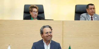 Diputado de Puebla rinde su informe ante “parlamento intergaláctico”