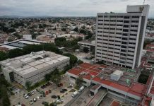 Padres denuncian negligencia y falta de higiene tras muerte de 10 bebés en hospitales de Guadalajara
