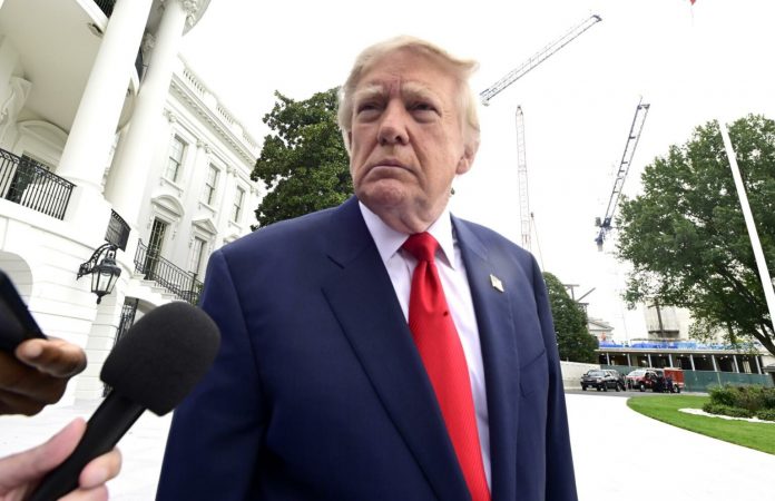 Trump defiende el alivio a las sanciones a Rusia para poner fin a la guerra en Ucrania