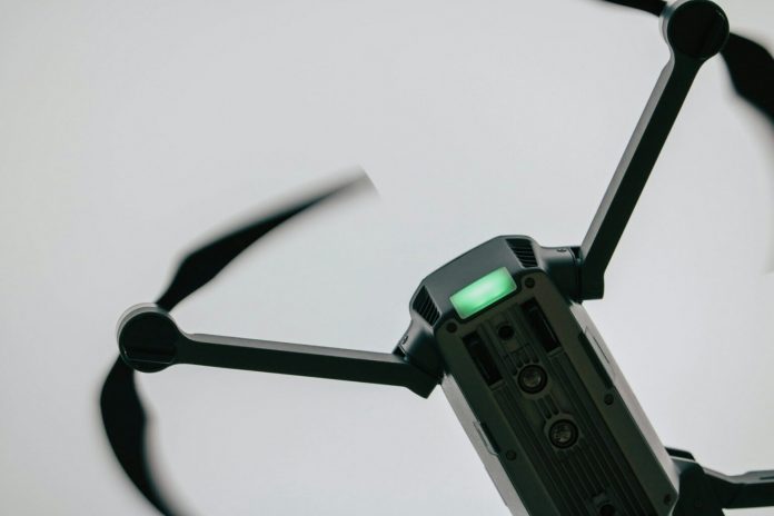 dron-drones-equipos-antidrones-1536x1024