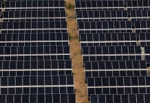 China busca que en la cumbre de la COP31 se aborden los aranceles contra su tecnología limpia