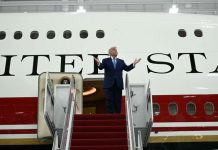 Trump veta del Air Force One a periodista de The Independent con el que se encaró