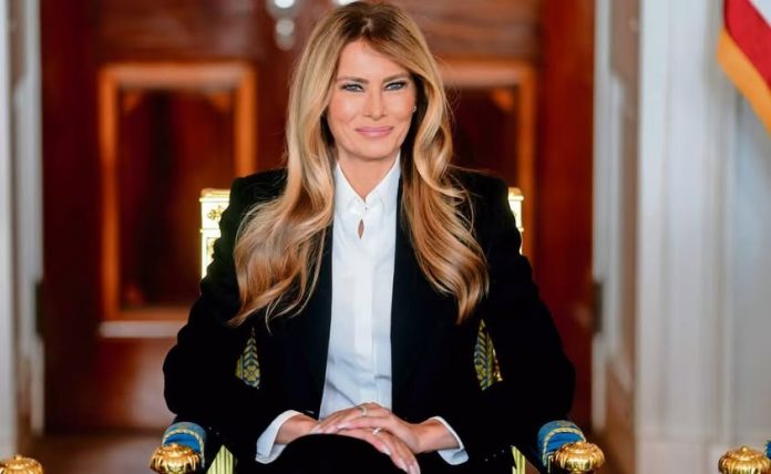 Y MELANIA
