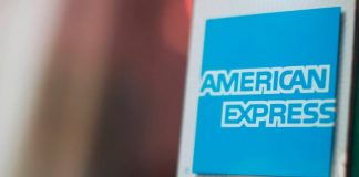 American Express recortará 3 mil 500 puestos por la IA; despedirá 5% su plantilla para ganar eficiencia y automatizar procesos