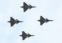 Así fue el choque entre dos aviones militares en Filipinas que dejó cuatro pilotos muertos