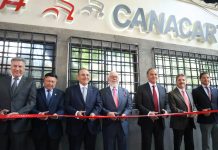 La mayoría de organizaciones transportistas acepta diálogo, pero dirigentes de CANACAR mantienen protesta