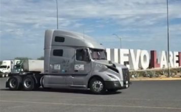 Realizan transportistas protesta pacífica en Nuevo Laredo