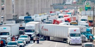 Pactan transportistas y gobierno mesas de trabajo