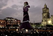 CDMX rompe Récord Guinness con la catrina más alta del mundo; está rodeada con 70 mil flores de cempasúchil