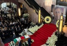 Rinden homenaje de cuerpo presente a Cuauhtémoc Cárdenas en el Palacio de Bellas Artes